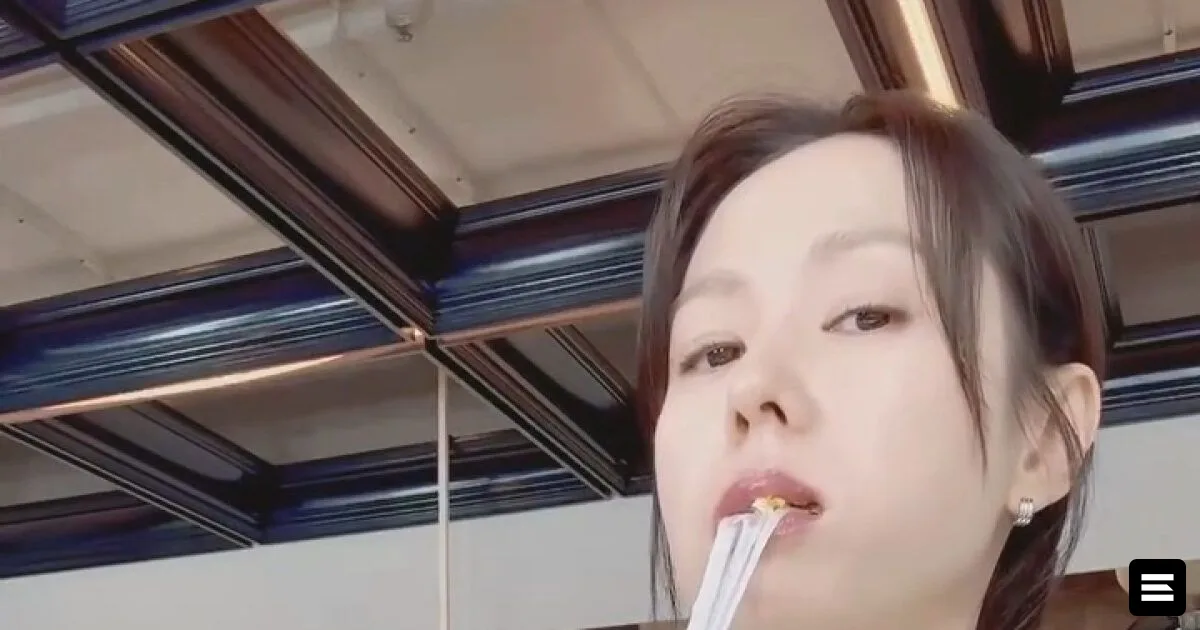 Сон Йе Джин раскритиковали за видео с едой в Instagram*