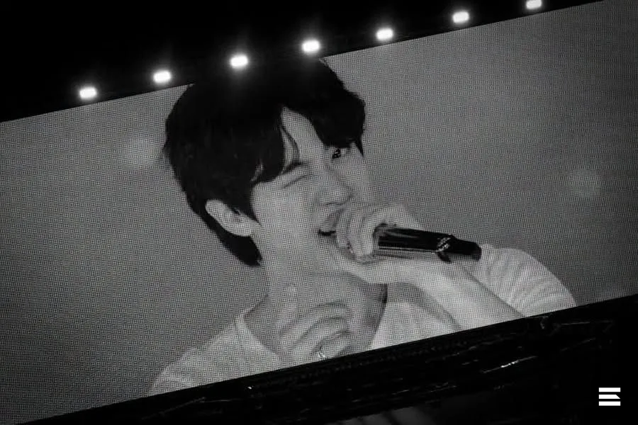 Jin из BTS опубликовал кадры с тура ARIRANG — ARMY в восторге