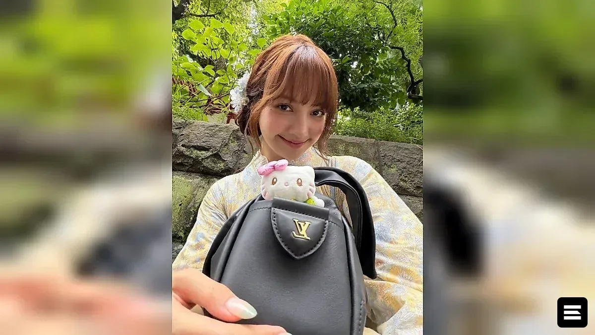 Лиса из BLACKPINK показала кадры из Киото в кимоно и нарядах Louis Vuitton