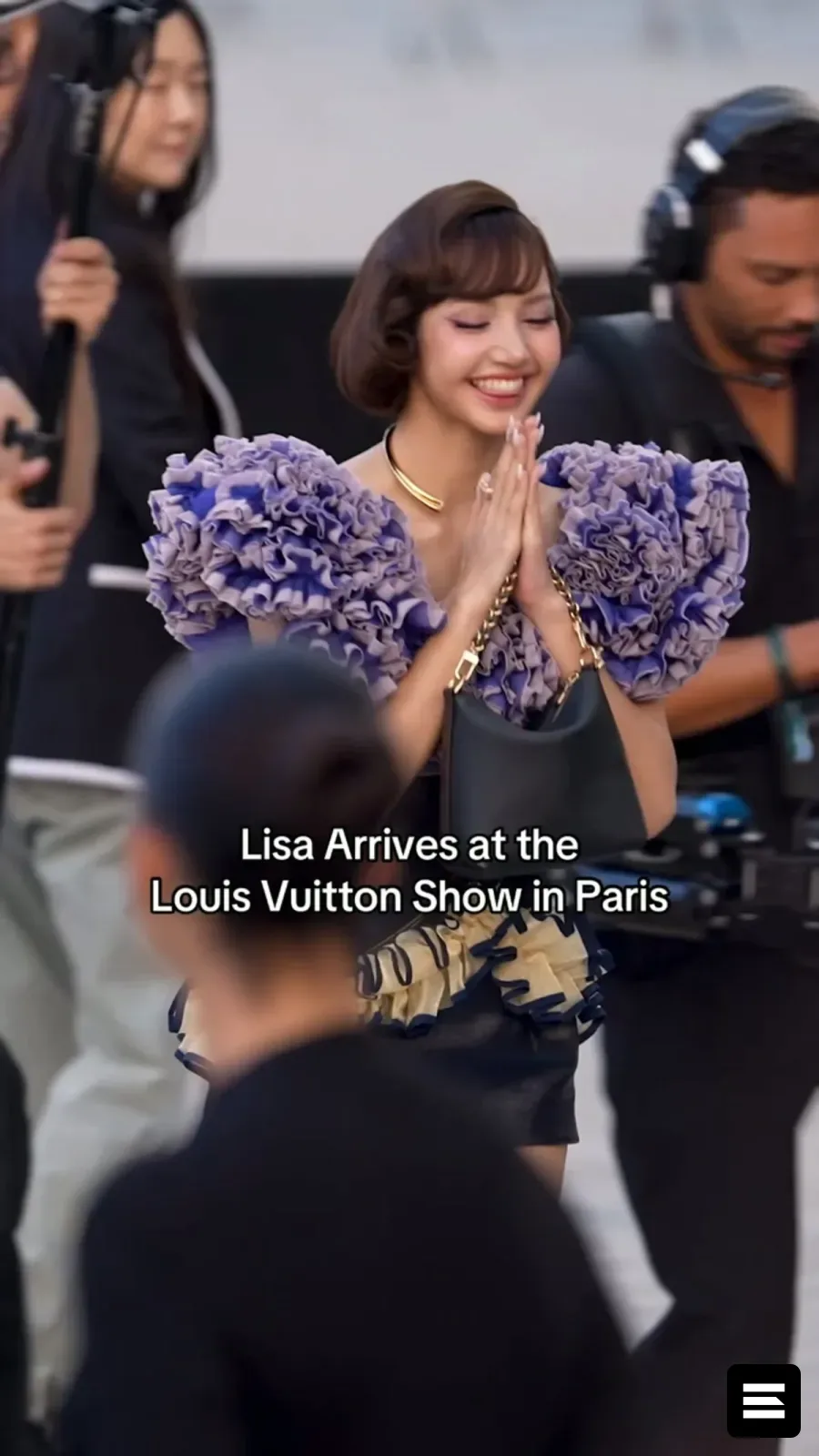 Лиса из BLACKPINK – звезда показа Louis Vuitton в Париже